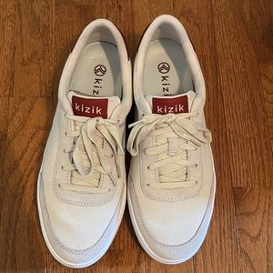 Brand new kizik Prague slip on shoes